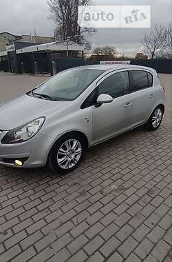 Хэтчбек Opel Corsa 2010 в Ивано-Франковске