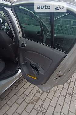 Хэтчбек Opel Corsa 2010 в Ивано-Франковске