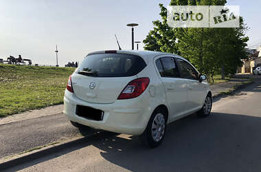 Хетчбек Opel Corsa 2013 в Вінниці