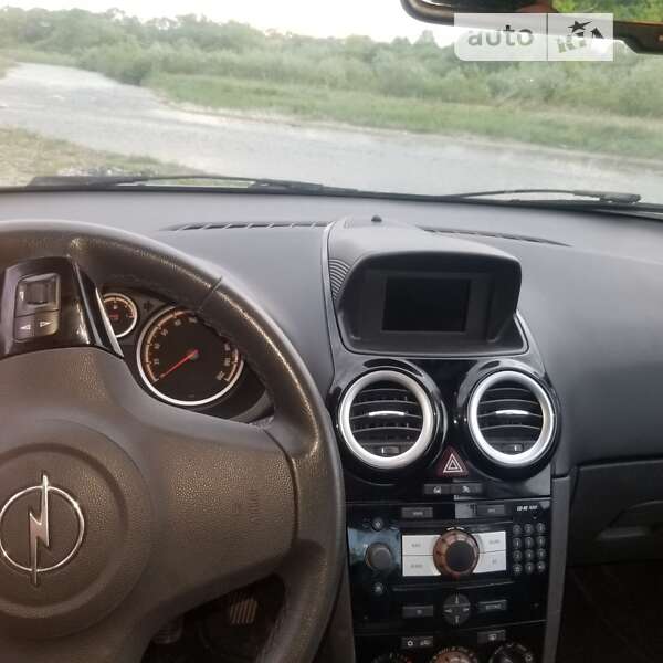 Хэтчбек Opel Corsa 2009 в Ивано-Франковске