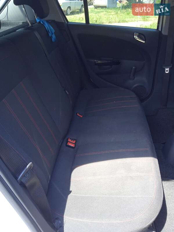Хэтчбек Opel Corsa 2010 в Кодыме фото 5 Хэтчбек Opel Corsa 2010 в Кодыме