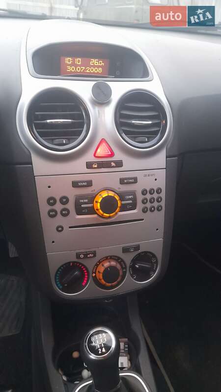 Хэтчбек Opel Corsa 2008 в Перечине