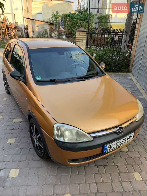 Хэтчбек Opel Corsa 2003 в Золочеве