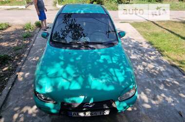 Хэтчбек Opel Corsa 1995 в 