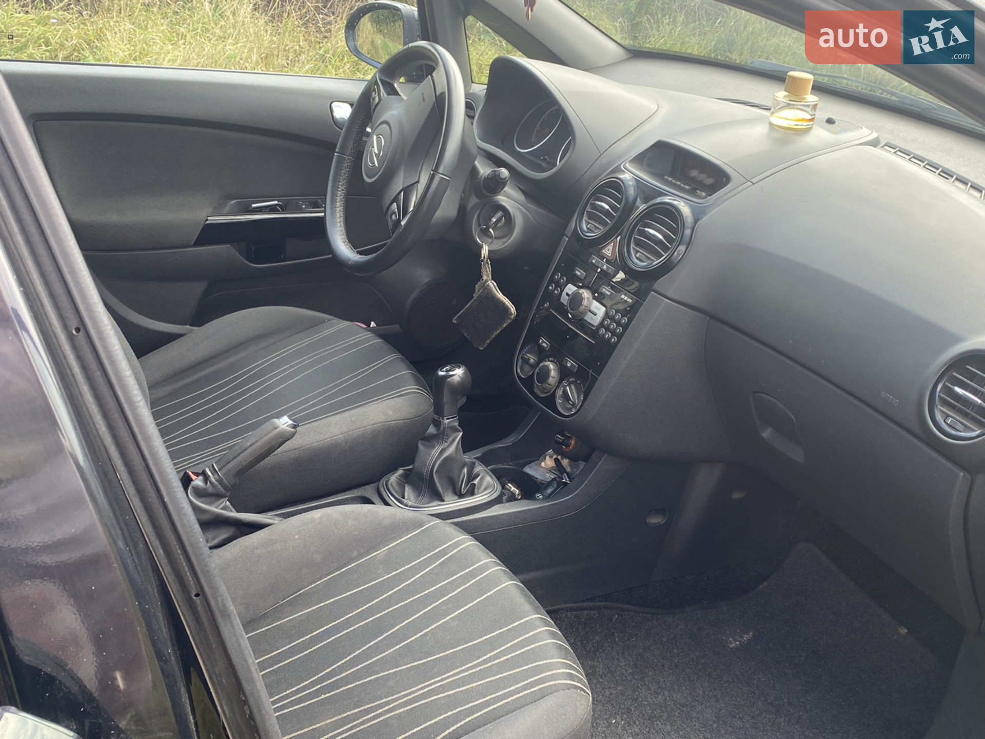 2010 Opel Corsa - мініатюра 5