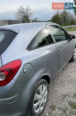 Хэтчбек Opel Corsa 2008 в 