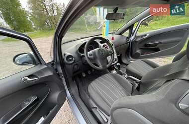Хэтчбек Opel Corsa 2008 в 