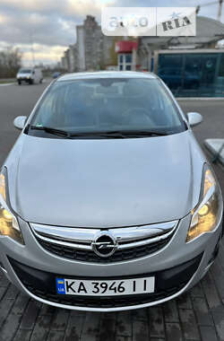 Хэтчбек Opel Corsa 2012 в Киеве