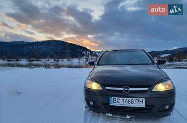 Хэтчбек Opel Corsa 2006 в 