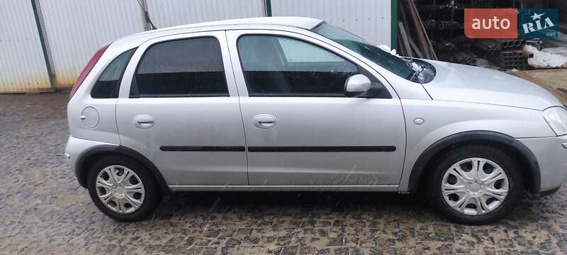 Хетчбек Opel Corsa 2004 в Верховині фото 4 Хетчбек Opel Corsa 2004 в Верховині