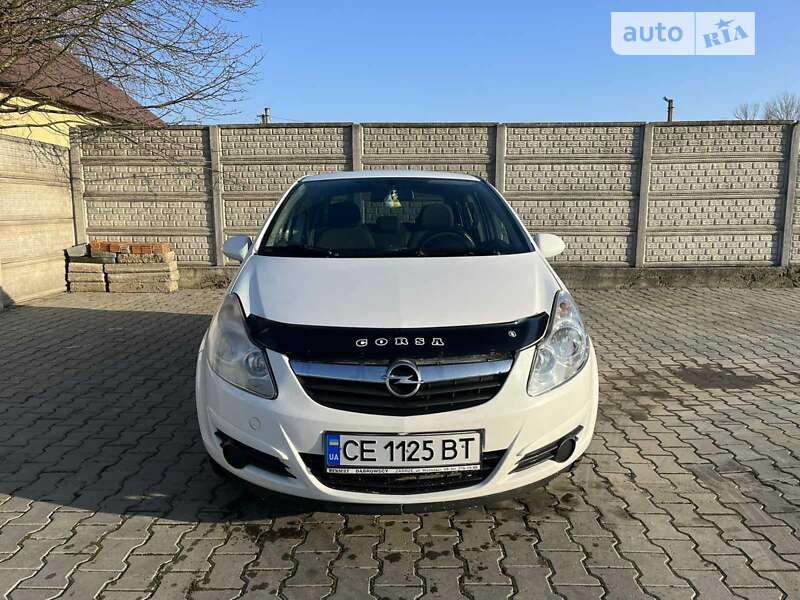 Хэтчбек Opel Corsa 2008 в Новоселице