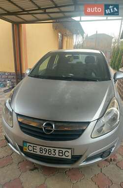 Хэтчбек Opel Corsa 2007 в 