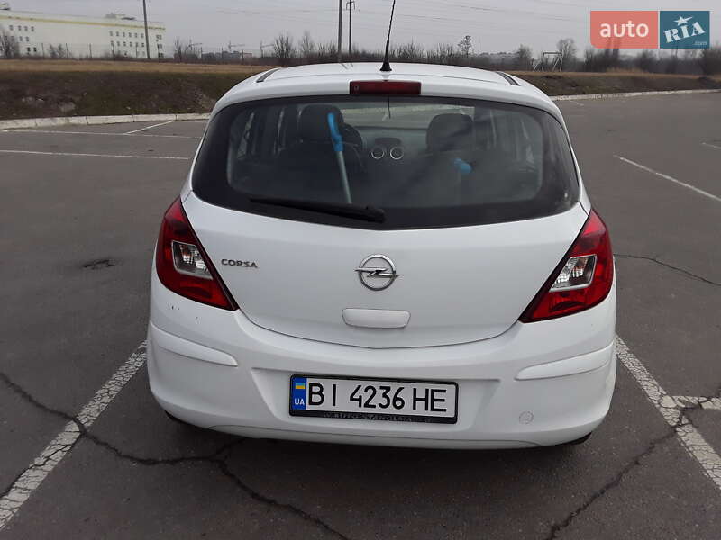Хэтчбек Opel Corsa 2014 в Полтаве