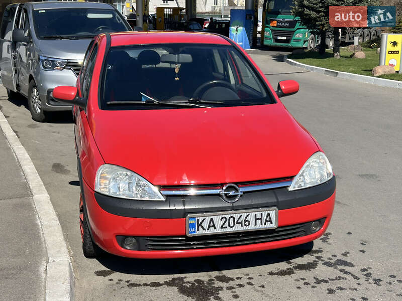 Хетчбек Opel Corsa 2001 в Києві