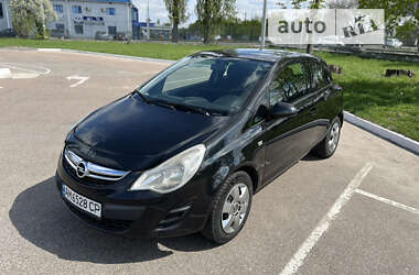 Хэтчбек Opel Corsa 2013 в Житомире