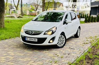 Хэтчбек Opel Corsa 2011 в Ровно