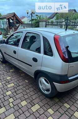 Хетчбек Opel Corsa 2001 в Львові