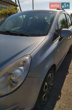 Хэтчбек Opel Corsa 2007 в Ставище