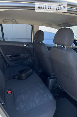 Хетчбек Opel Corsa 2014 в 