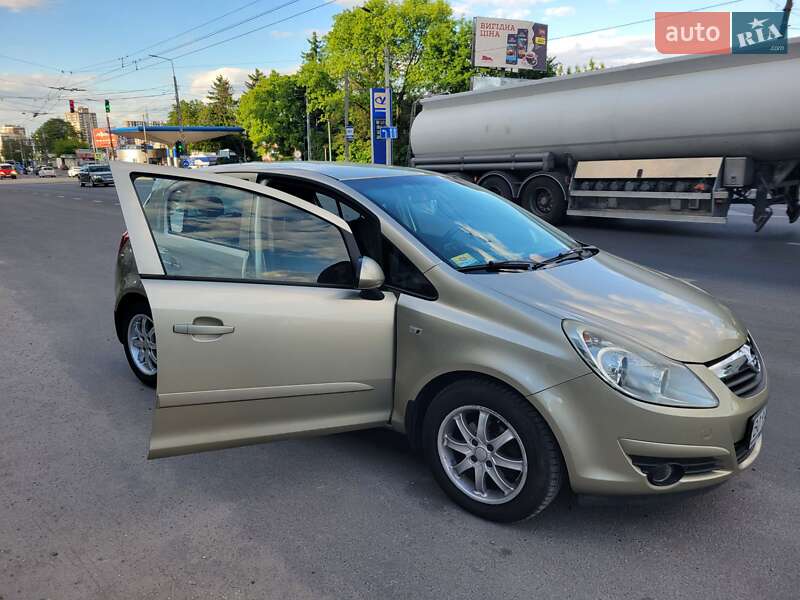 Хетчбек Opel Corsa 2007 в Тернополі