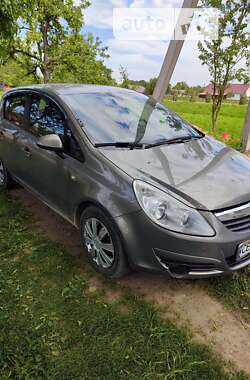 Хетчбек Opel Corsa 2010 в Чернівцях