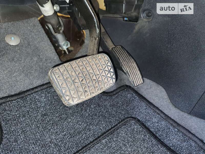 Хэтчбек Opel Corsa 2002 в Полтаве