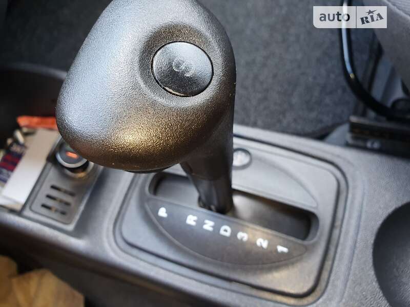 Хэтчбек Opel Corsa 2002 в Полтаве