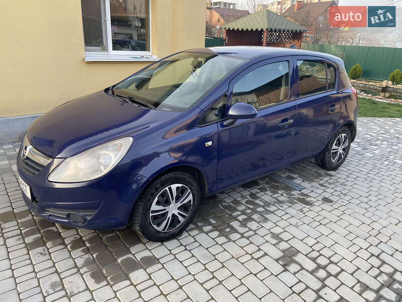 Хетчбек Opel Corsa 2010 в Житомирі