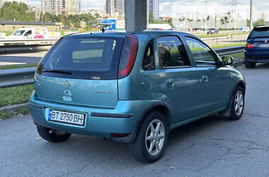 Хэтчбек Opel Corsa 2004 в Киеве