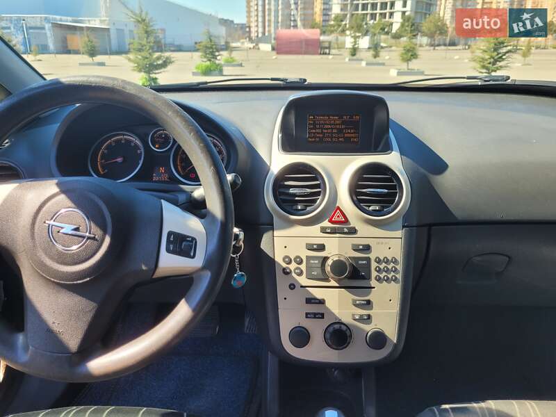 Хэтчбек Opel Corsa 2007 в Одессе