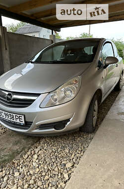 Хэтчбек Opel Corsa 2009 в Журавном