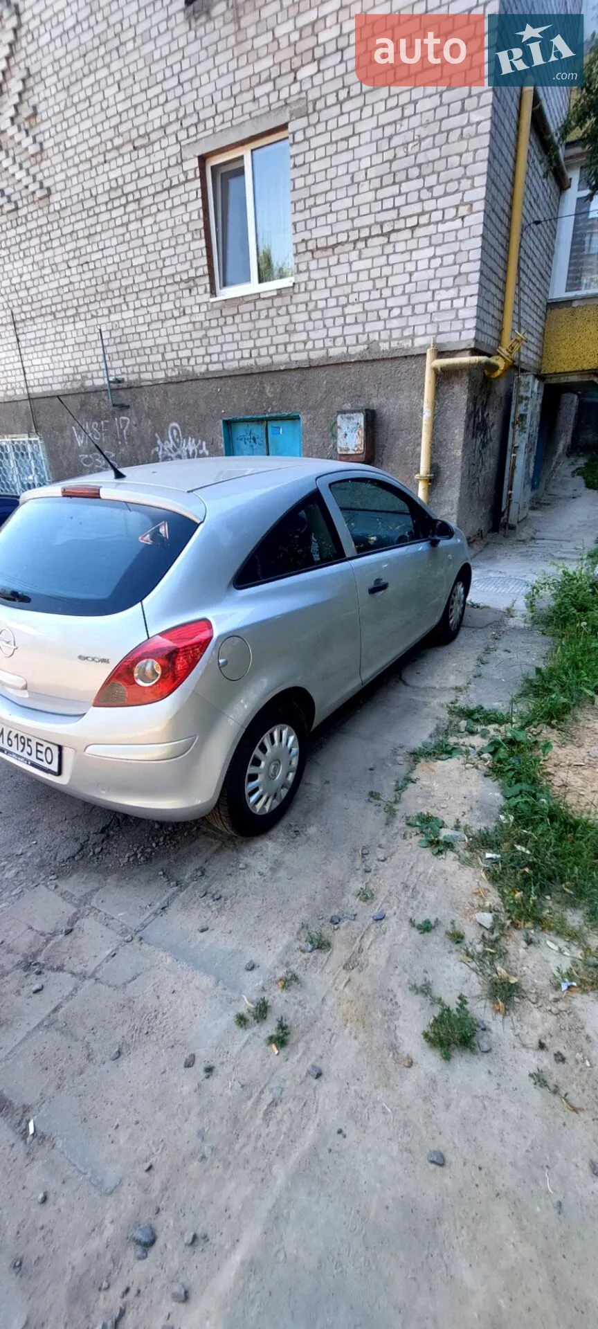 2010 Opel Corsa - мініатюра 2