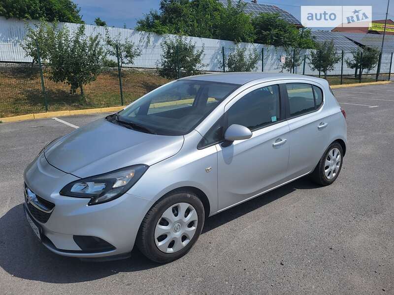 Хэтчбек Opel Corsa 2016 в Ужгороде