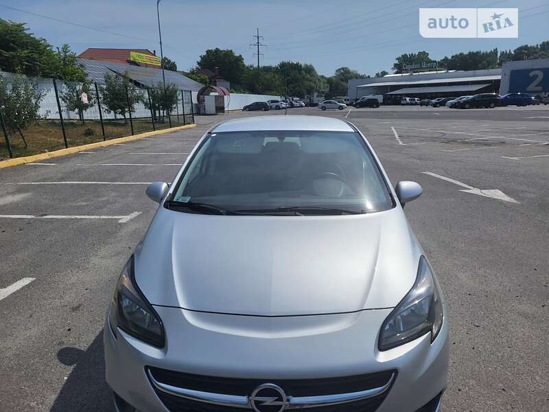 Хэтчбек Opel Corsa 2016 в Ужгороде