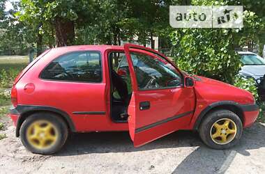 Хэтчбек Opel Corsa 1999 в Киеве