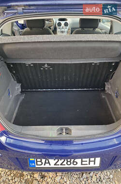 Хетчбек Opel Corsa 2014 в Знам'янці