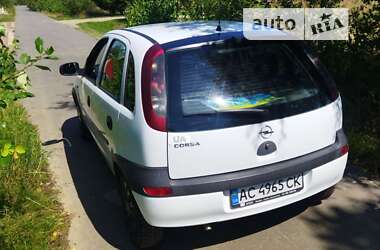 Хэтчбек Opel Corsa 2002 в Долине