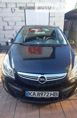 Хэтчбек Opel Corsa 2012 в Киеве