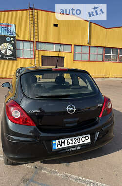 Хэтчбек Opel Corsa 2013 в Житомире