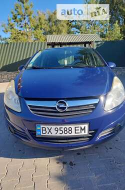 Хэтчбек Opel Corsa 2009 в Волочиске