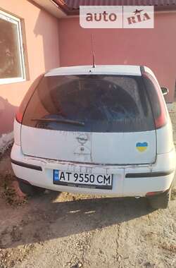 Хэтчбек Opel Corsa 2005 в Калуше