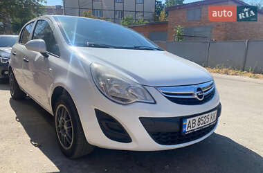 Хэтчбек Opel Corsa 2013 в 