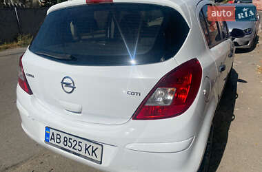 Хэтчбек Opel Corsa 2013 в 