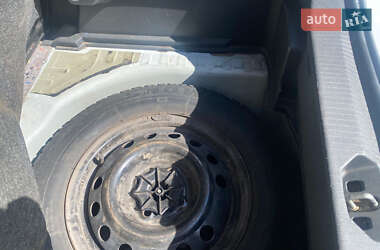 Хэтчбек Opel Corsa 2013 в 