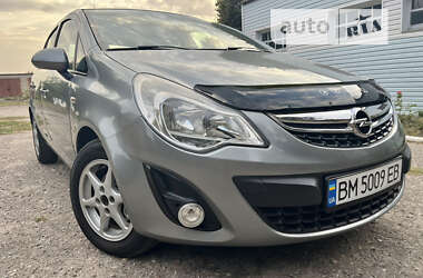 Хэтчбек Opel Corsa 2014 в Путивле