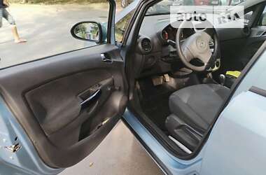 Хетчбек Opel Corsa 2009 в Києві