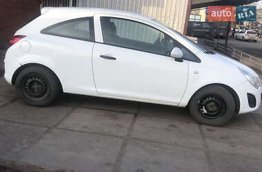Хэтчбек Opel Corsa 2012 в 