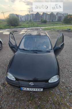 Хетчбек Opel Corsa 1999 в Ірпені