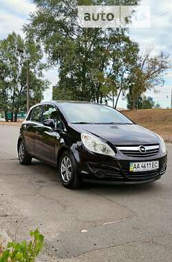 Хэтчбек Opel Corsa 2007 в Киеве