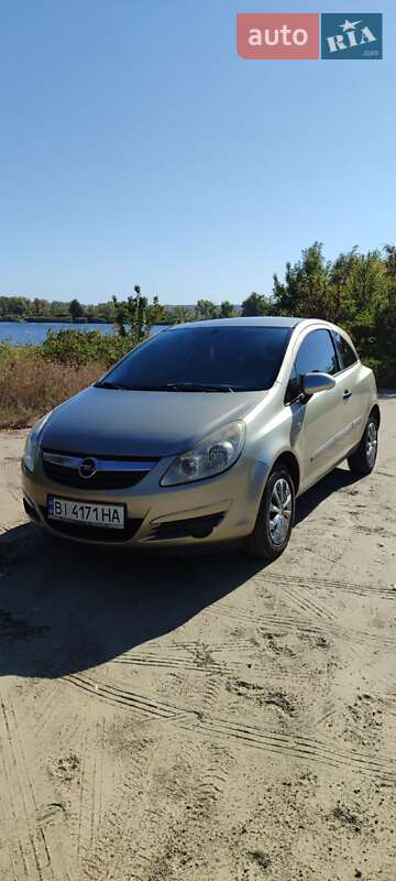 Хэтчбек Opel Corsa 2008 в Кременчуге фото 2 Хэтчбек Opel Corsa 2008 в Кременчуге